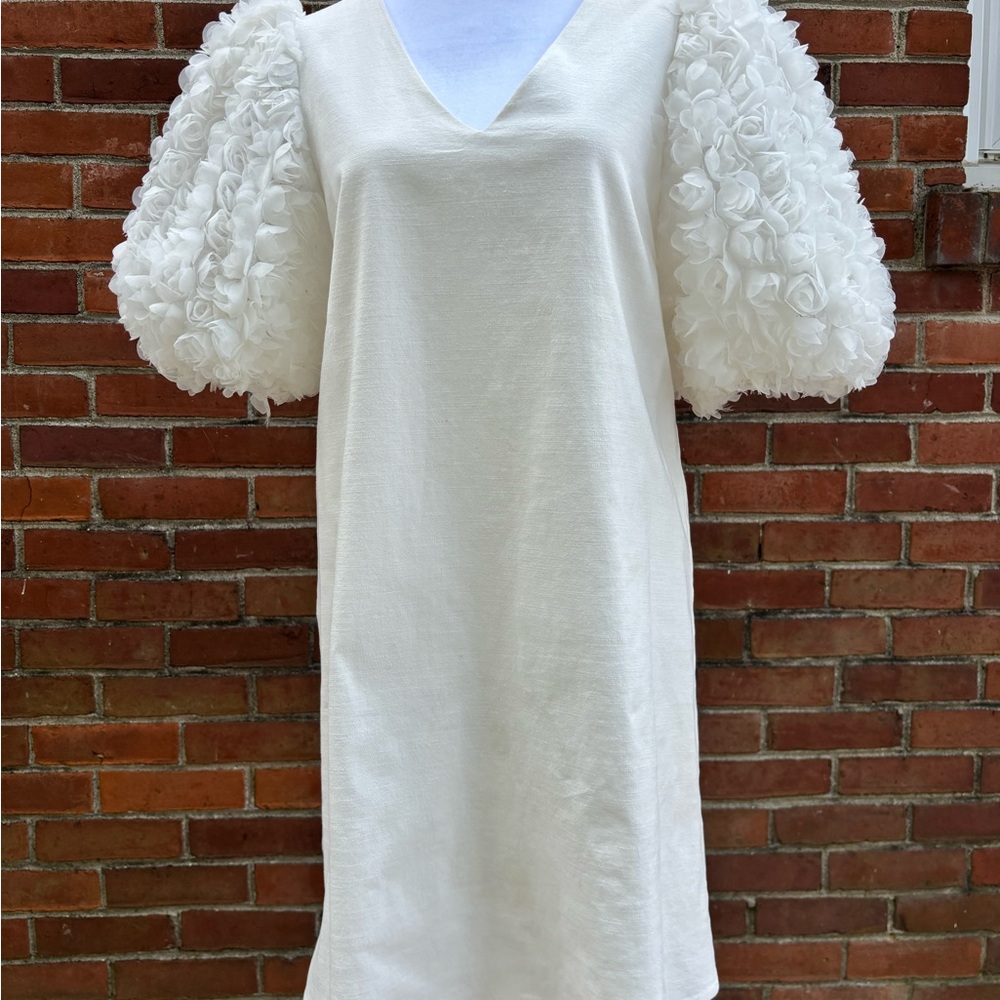 Elegant White Dress with Floral Sleeves